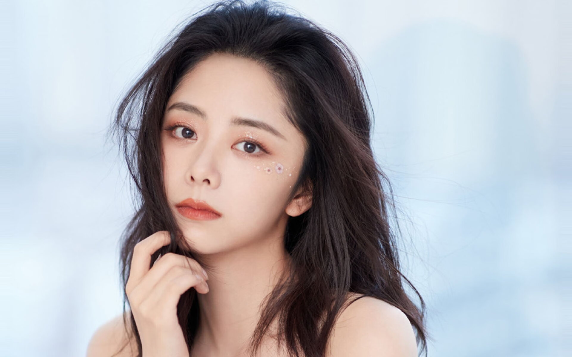 开云体育官方网入口-曾凡博签约训练营开启职业化之路美媒称其为发展潜力股,曾凡博简介在哪出生